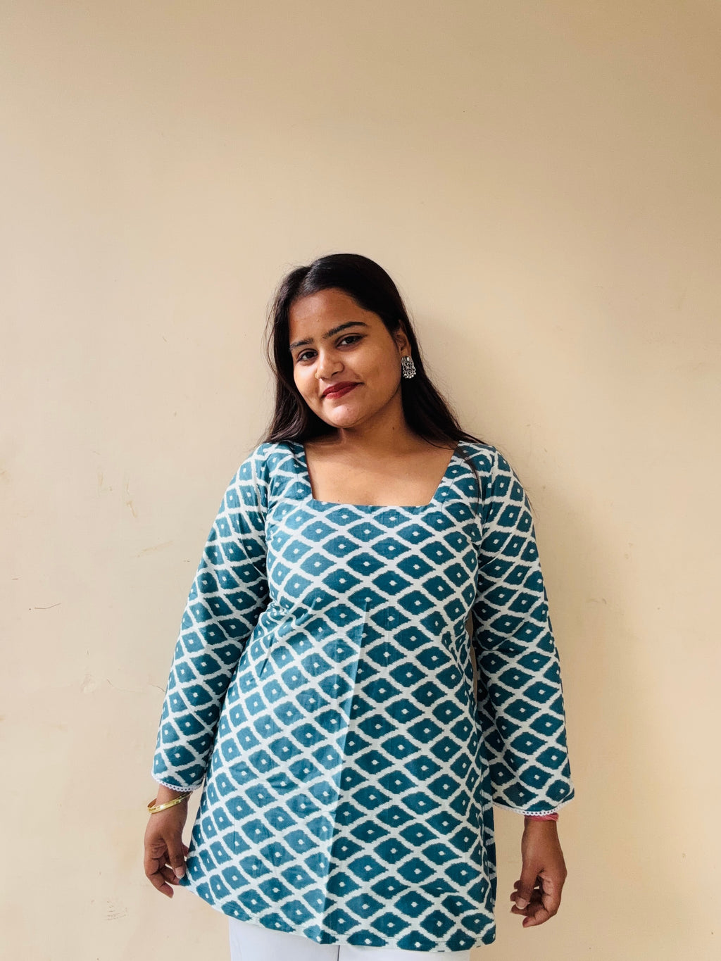 Geometric print bell sleeves kurti