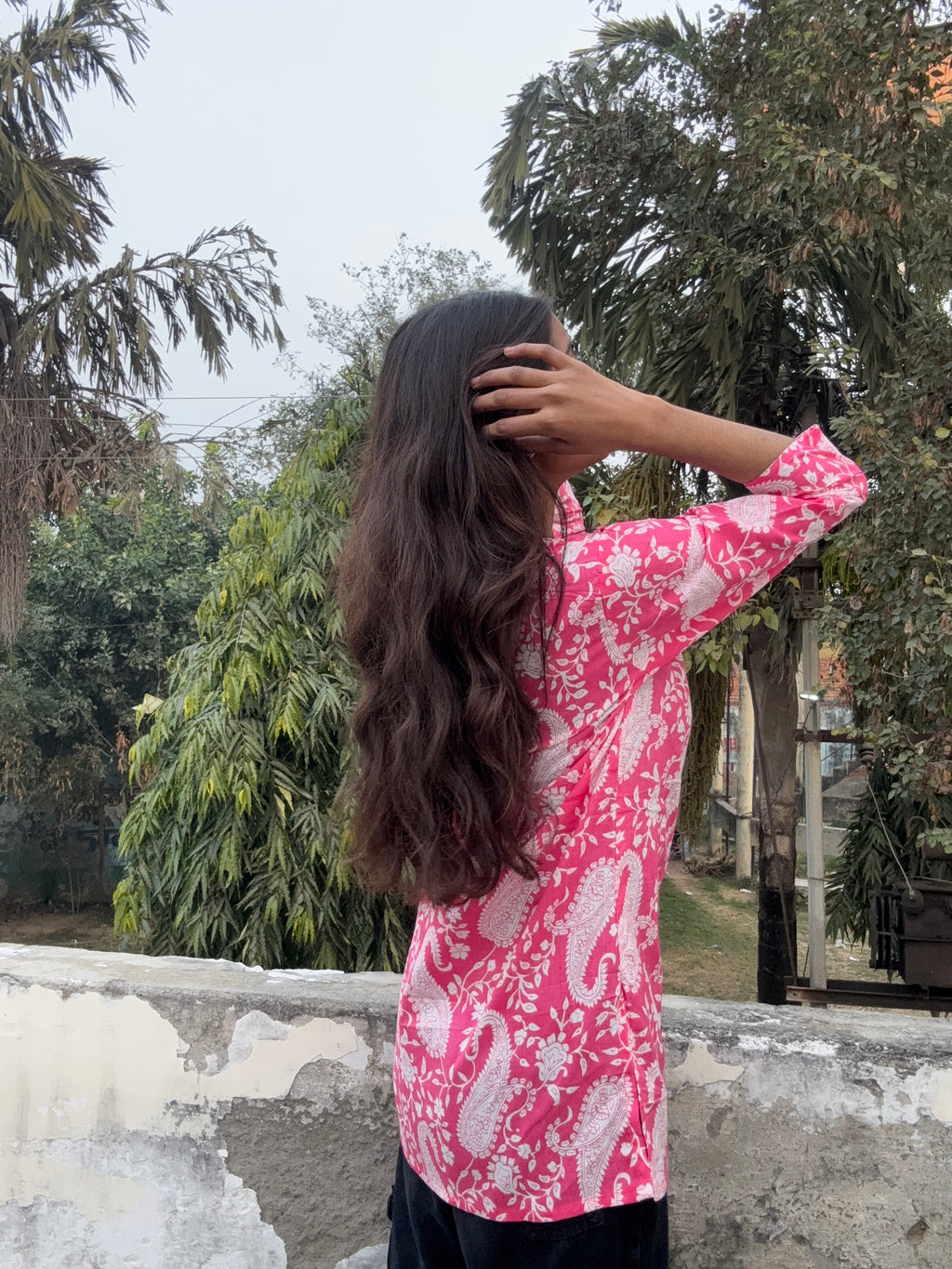 Arohi Coral V-neck short Kurti