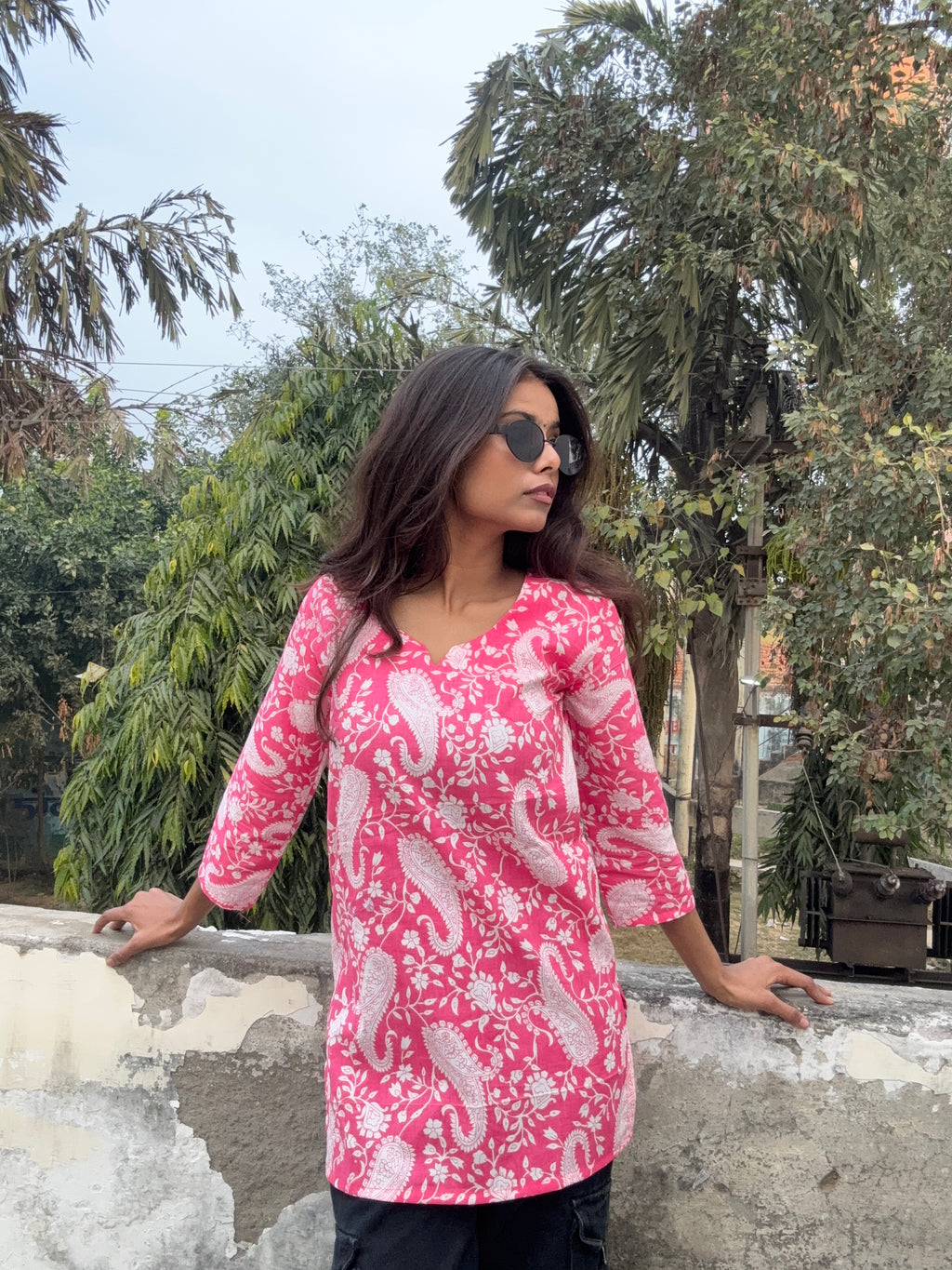 Arohi Coral V-neck short Kurti