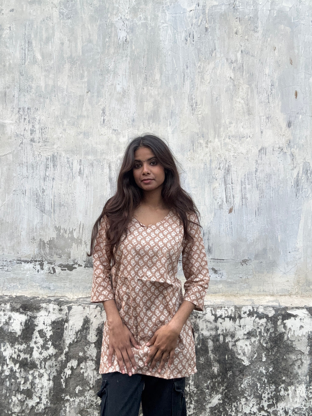Saanvi V-neck short kurti