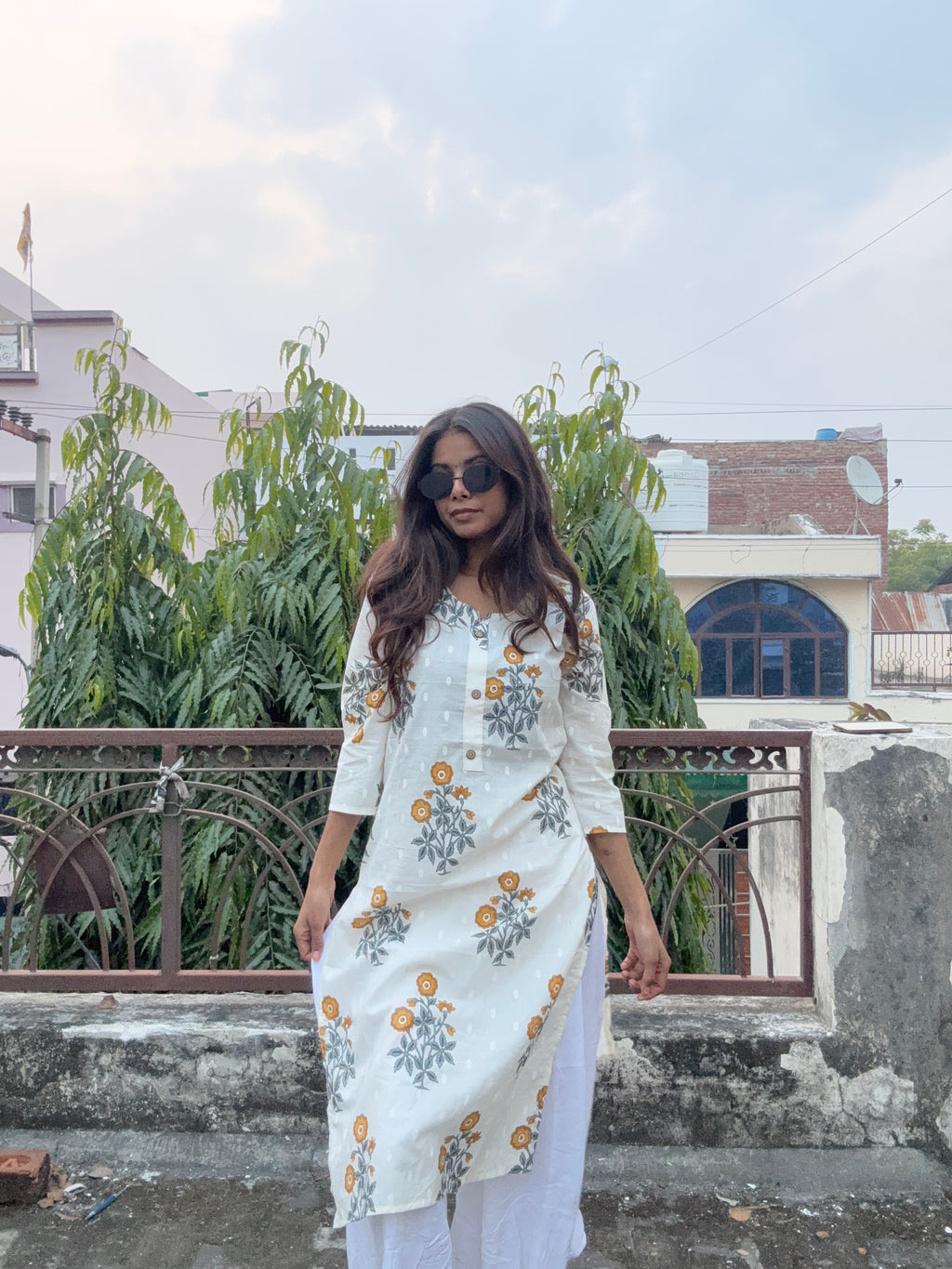 Vanya Floral V-neck Long kurti