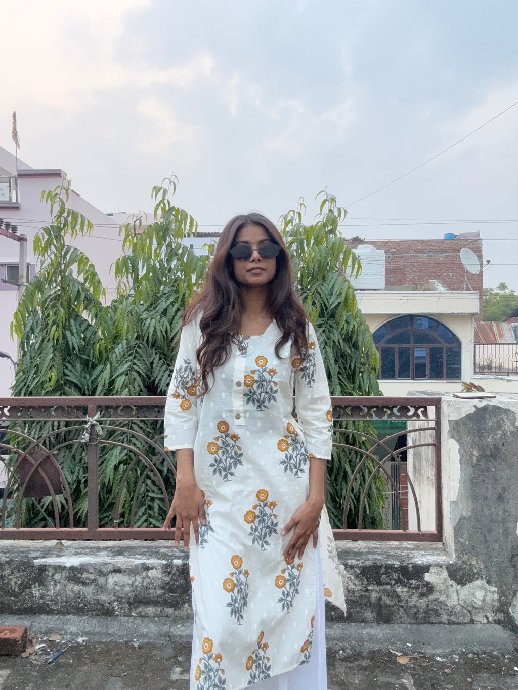 Vanya Floral V-neck Long kurti